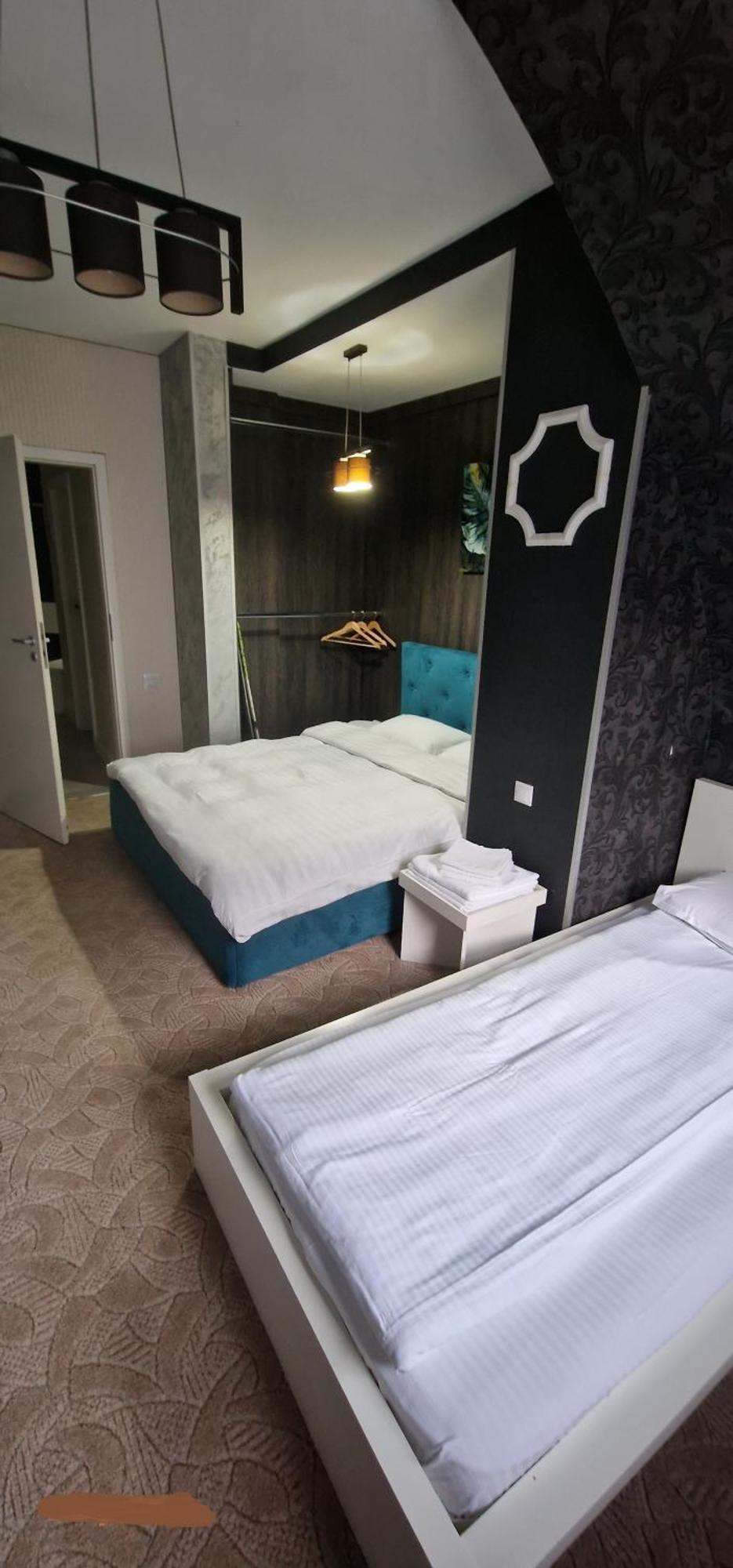 Hotel Jolie Apartments Galaţi Exteriör bild